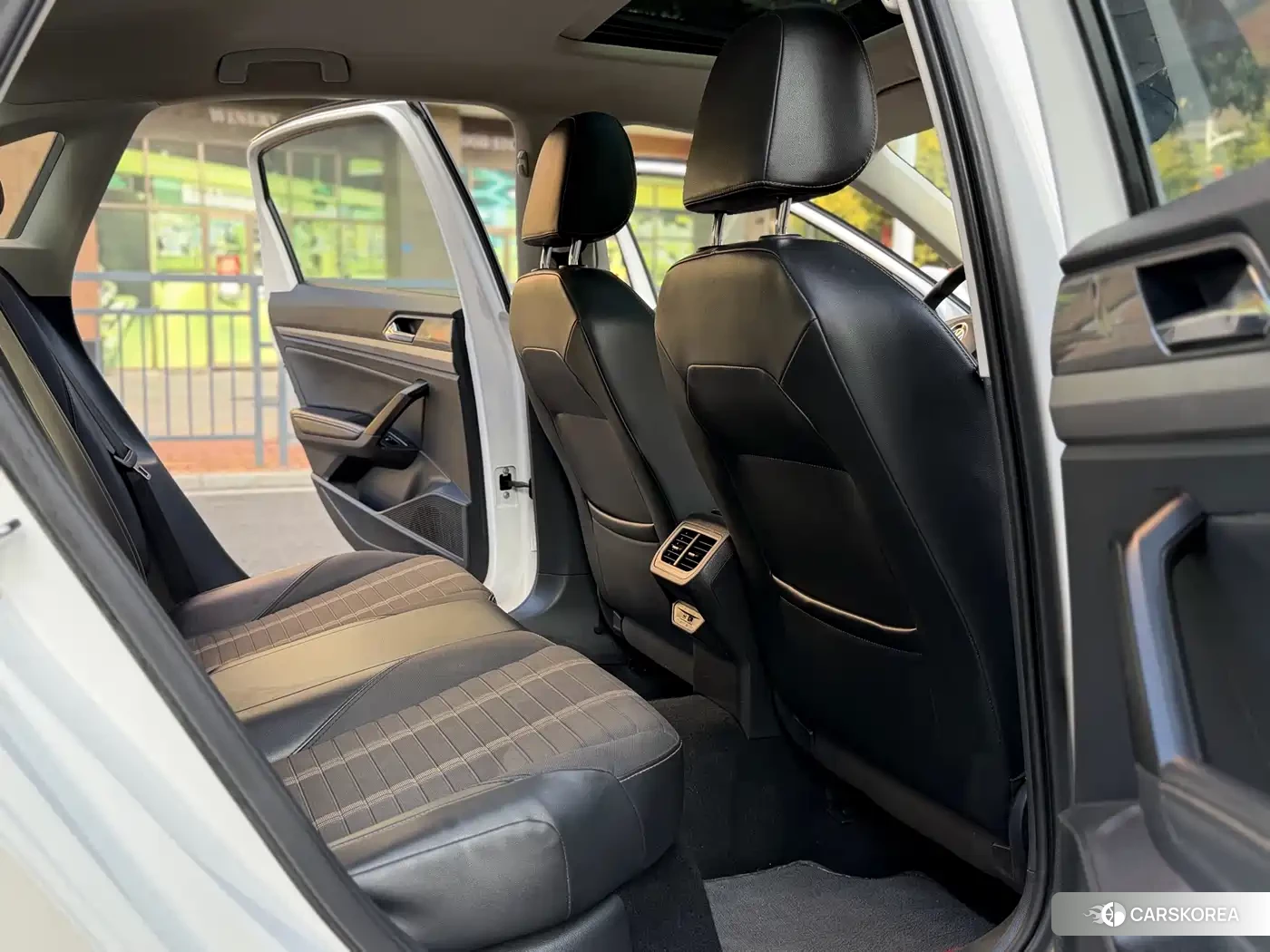 Volkswagen Lavida 2021 Белый из Китая, фото 2