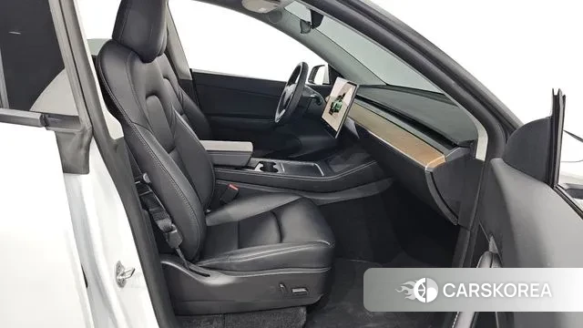 Tesla Model Y 2022 Белый из Кореи, фото 2