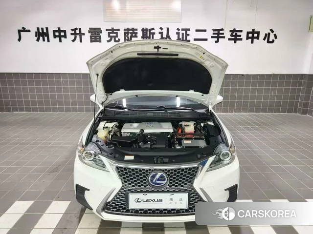 Lexus CT 2018 Белый из Китая, фото 2