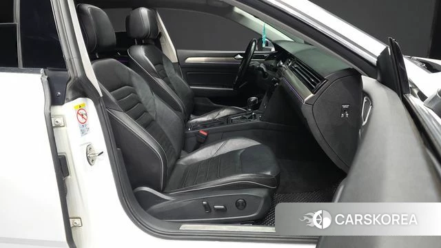 Volkswagen Arteon 2019 Белый из Кореи, фото 2
