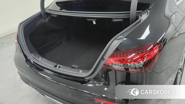 Mercedes-Benz E-Class W213 2022 Черный из Кореи, фото 2