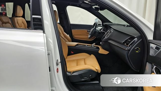 Volvo XC90 second Generation 2022 Белый из Кореи, фото 2