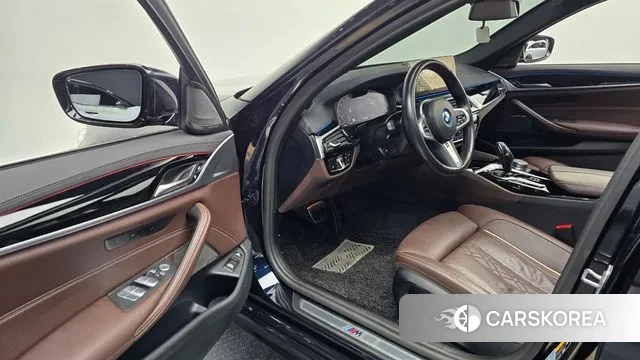 BMW 5 Series (G30) 2022 Синий из Кореи, фото 2