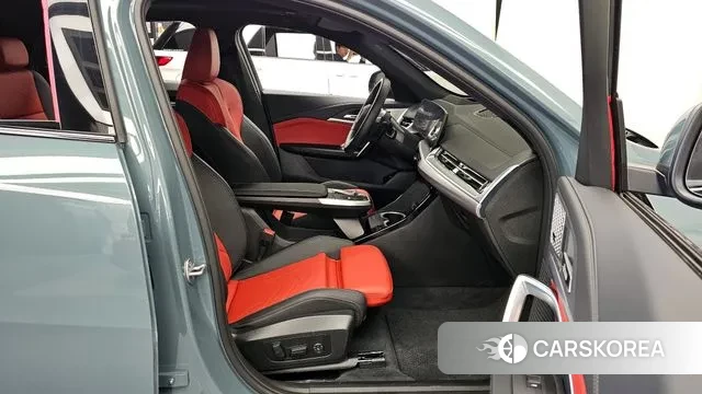 BMW X2 (U10) 2025 Синий нефрит из Кореи, фото 2