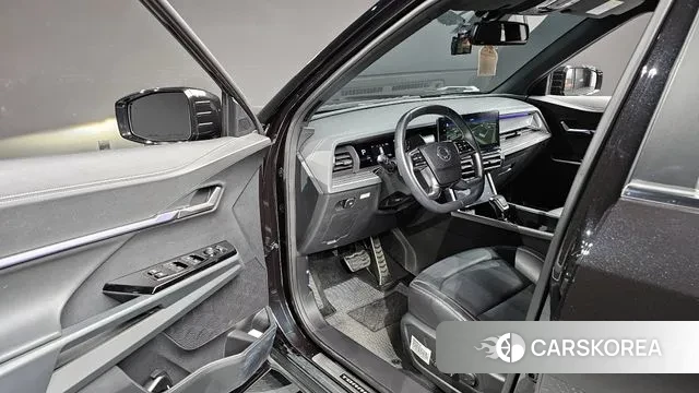 Ssangyong Torres 2024 Черный из Кореи, фото 2