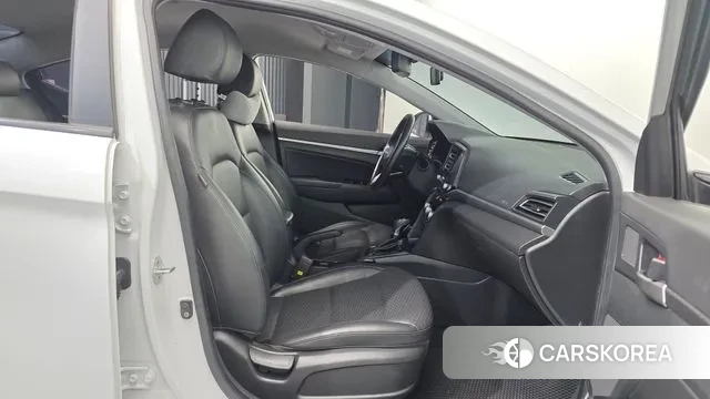 Hyundai The New Avante AD 2019 Белый из Кореи, фото 2