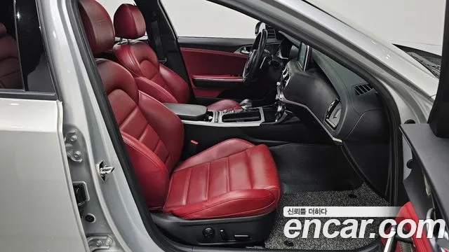 Kia Stinger 2018 Серебряный из Кореи, фото 2