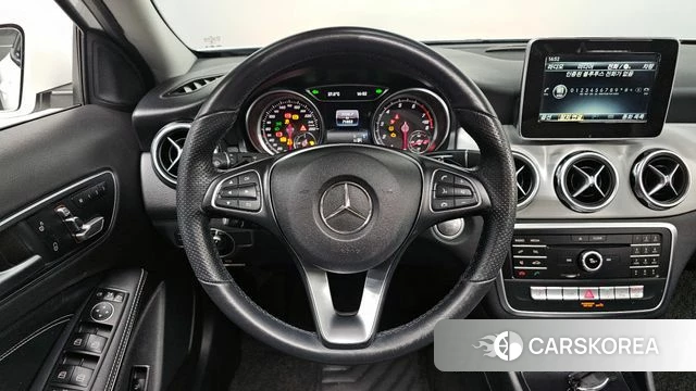 Mercedes-Benz GLA-Class X156 2019 Белый из Кореи, фото 2