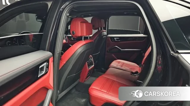 Porsche Cayenne (PO536) 2020 Черный из Кореи, фото 2