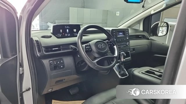 Hyundai Staria 2022 Серебряный из Кореи, фото 2