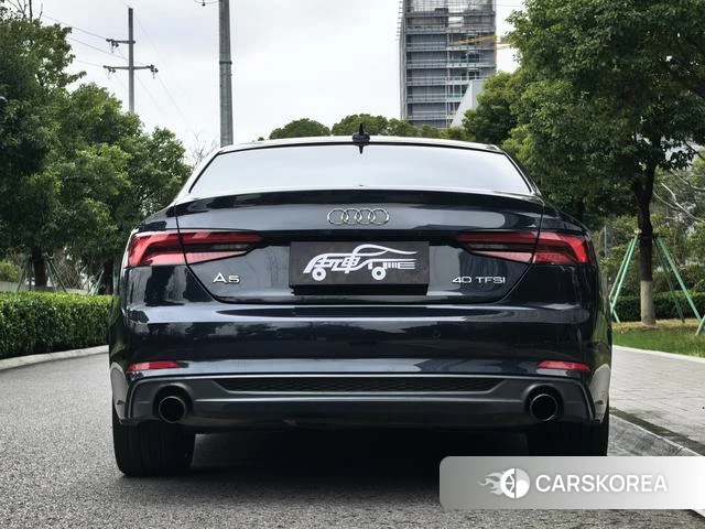 Audi A5 2018 Темно-серый из Китая, фото 2