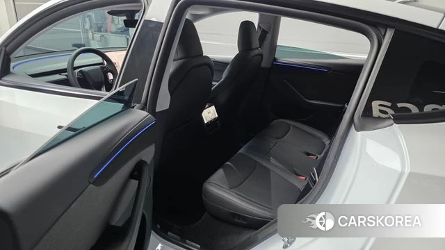 Tesla Model Y 2025 Белый из Кореи, фото 2