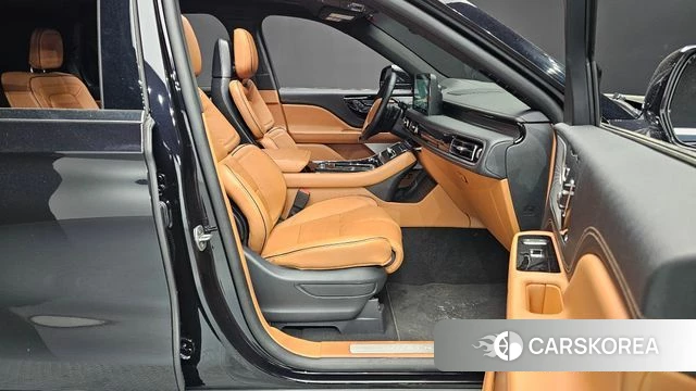 Lincoln Aviator 2nd generation 2025 Черный из Кореи, фото 2