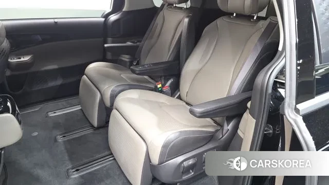 Kia The New Carnival 4th Generation 2023 Черный из Кореи, фото 2