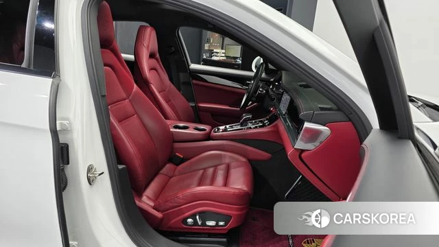 Porsche Panamera (971) 2018 Белый из Кореи, фото 2
