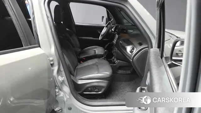 Jeep Renegade 2021 Серый из Кореи, фото 2