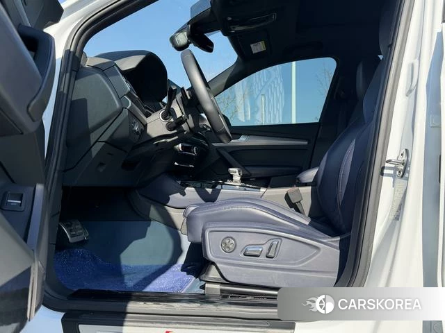 Audi Q5L Sportback 2023 Белый из Китая, фото 2