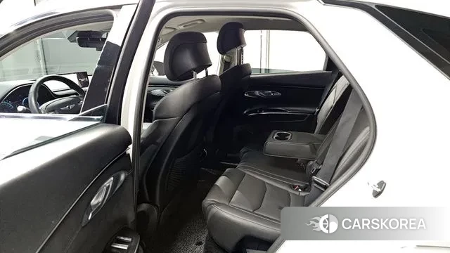 Genesis GV70 2022 Белый из Кореи, фото 2