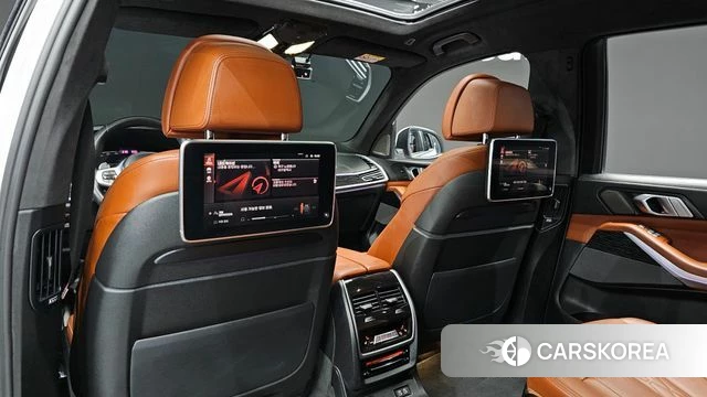 BMW X7 (G07) 2022 Белый из Кореи, фото 2