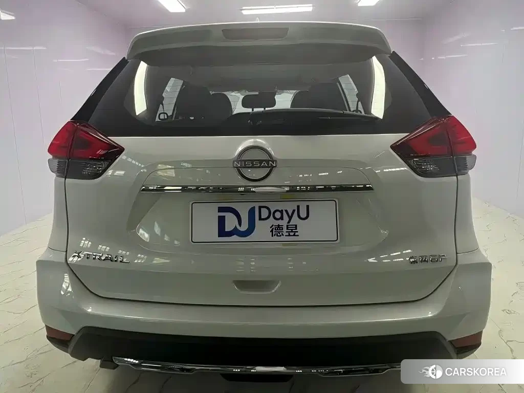 Nissan Qijun 2026 Белый из Китая, фото 2