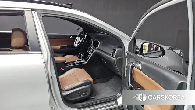 Kia Sportage The Bold 2018 Серебряный из Кореи, фото 2