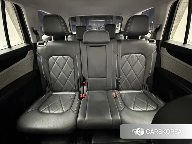 Volkswagen Tourang 2024 Черный из Китая, фото 2