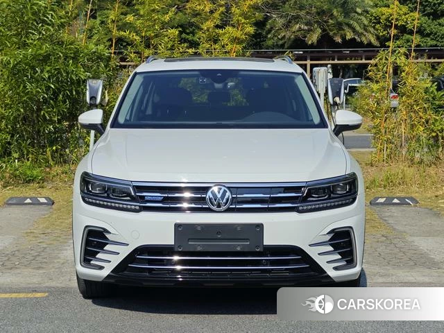 Volkswagen Tiguan L PHEV 2020 Белый из Китая, фото 2