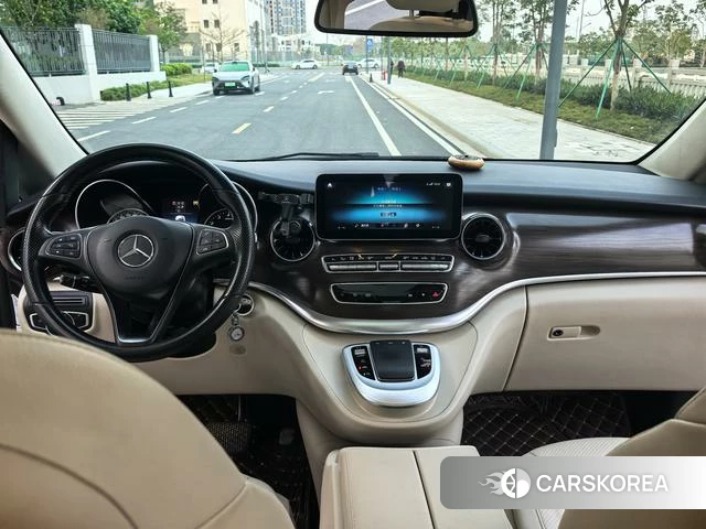 Mercedes-Benz V-class 2022 Черный из Китая, фото 2