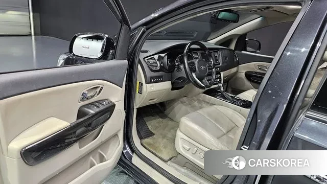 Kia The New Carnival 2018 Серый из Кореи, фото 2