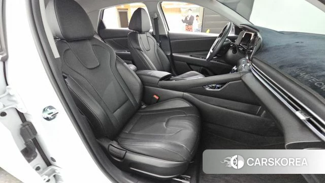 Hyundai The New Avante (CN7) 2025 Белый из Кореи, фото 2