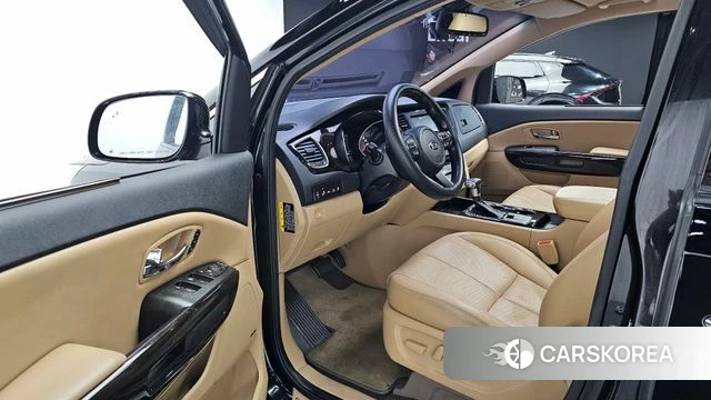 Kia The New Carnival 2019 Черный из Кореи, фото 2