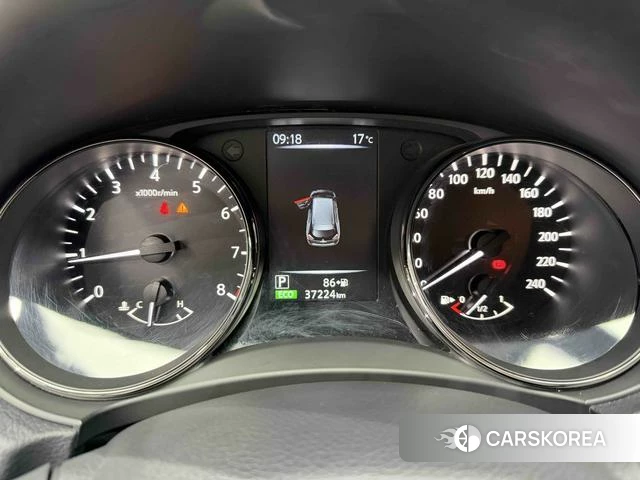 Nissan Qijun 2023 Черный из Китая, фото 2