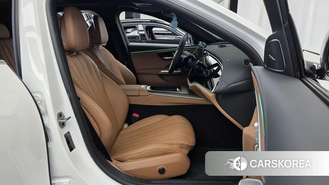 Mercedes-Benz E-Class W214 2024 Белый из Кореи, фото 2