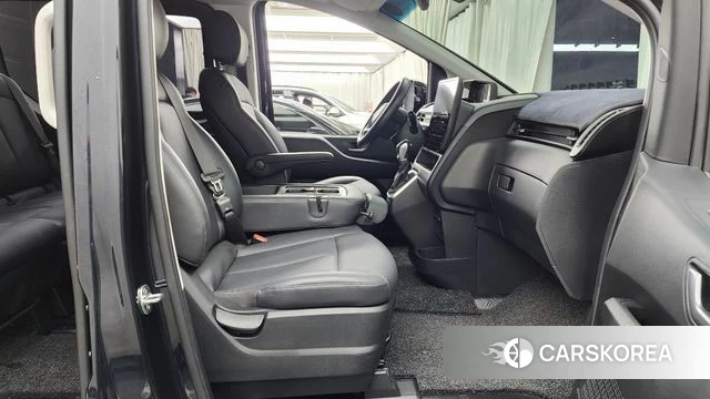 Hyundai Staria 2023 Синий из Кореи, фото 2