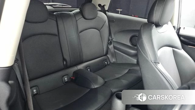 Mini Cooper 2018 Синий из Кореи, фото 2