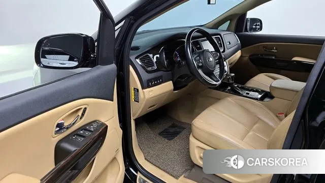 Kia The New Carnival 2019 Черный из Кореи, фото 2