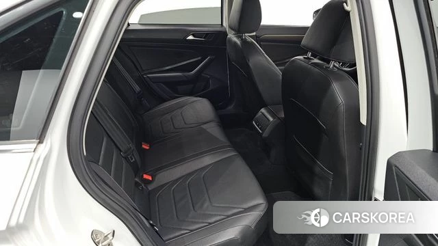 Volkswagen 7th Generation of Jetta 2021 Белый из Кореи, фото 2