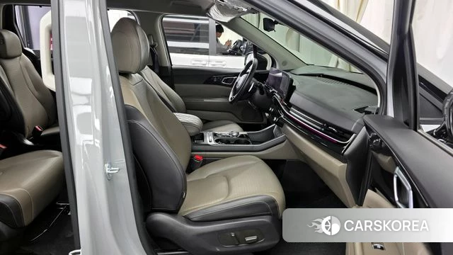 Kia The New Carnival 4th Generation 2024 Серебряный из Кореи, фото 2