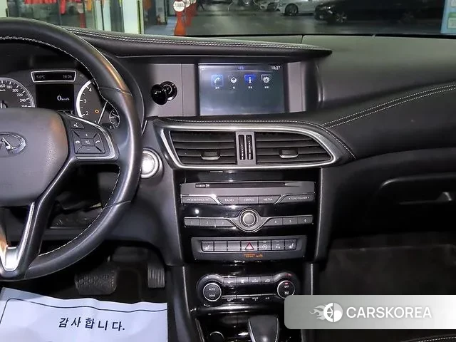 Infiniti QX30 2019 Черный из Кореи, фото 2