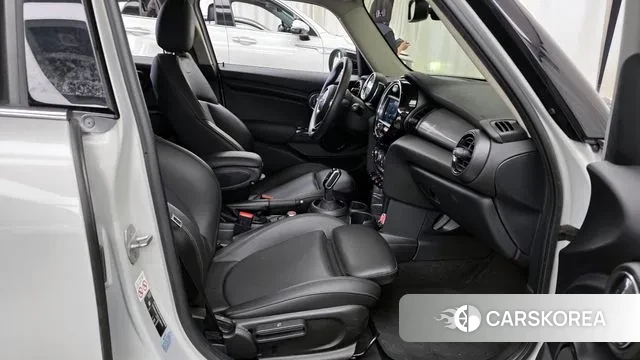 Mini Cooper 2019 Серебряный из Кореи, фото 2