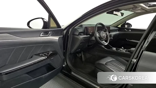 Kia The New K5 3rd generation 2023 Черный из Кореи, фото 2