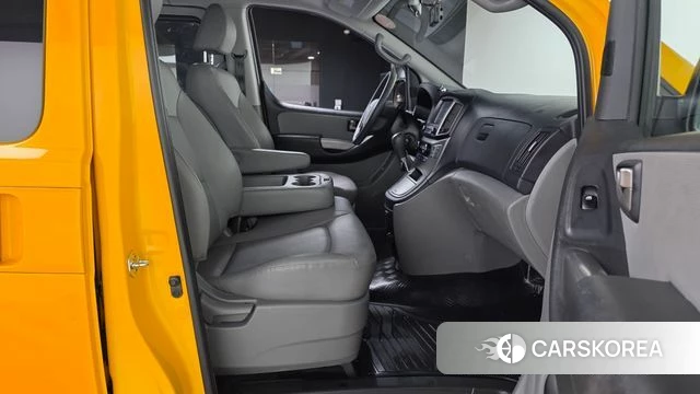 Hyundai The New Grand Starex 2019 Желтый из Кореи, фото 2