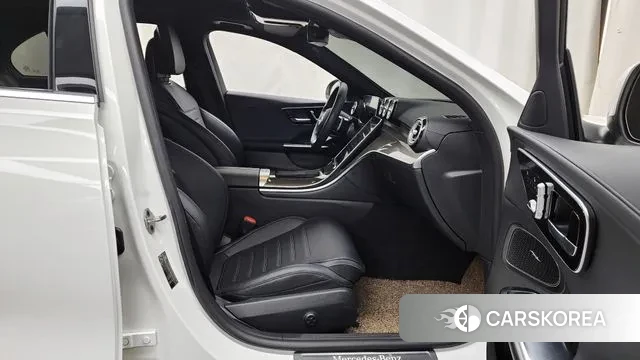 Mercedes-Benz C-Class W206 2022 Белый из Кореи, фото 2