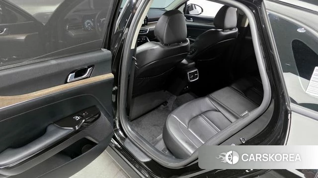 Kia K5 3rd generation 2023 Черный из Кореи, фото 2