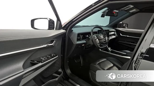 Ssangyong Torres 2023 Черный из Кореи, фото 2