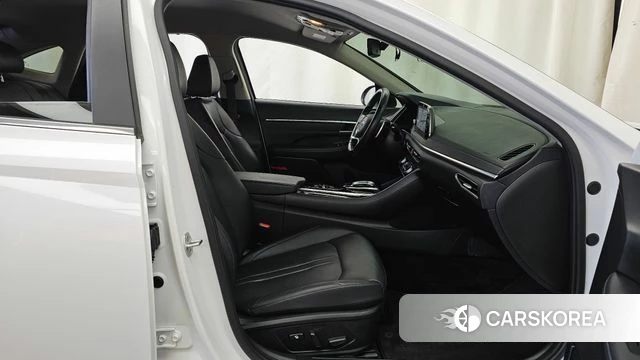 Hyundai Sonata (DN8) 2019 Белый из Кореи, фото 2