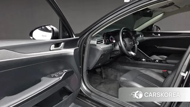 Kia K5 3rd generation 2023 Серый из Кореи, фото 2