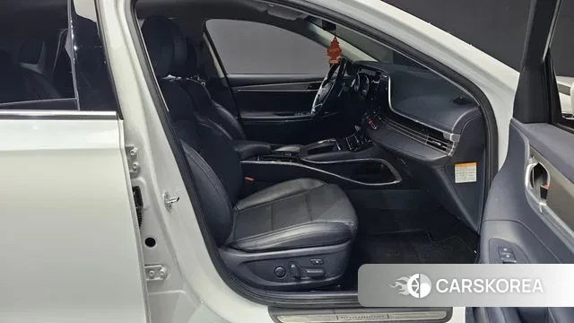 Hyundai The New Grandeur IG Hybrid 2021 Белый из Кореи, фото 2