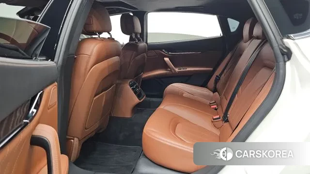 Maserati Quattroporte 2021 Белый из Кореи, фото 2