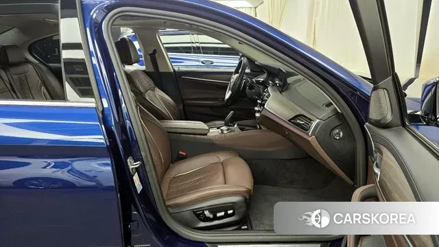 BMW 5 Series (G30) 2020 Синий из Кореи, фото 2